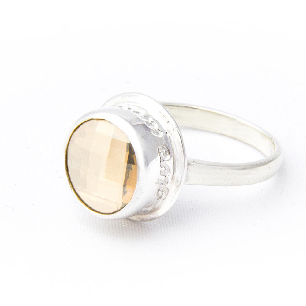 golden-shadow-swar-crystal-peace-ring